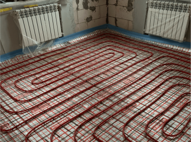 Монтаж водяного теплого пола и радиаторов отопления