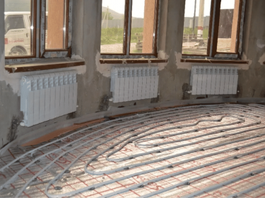 Монтаж водяного теплого пола и радиаторов отопления